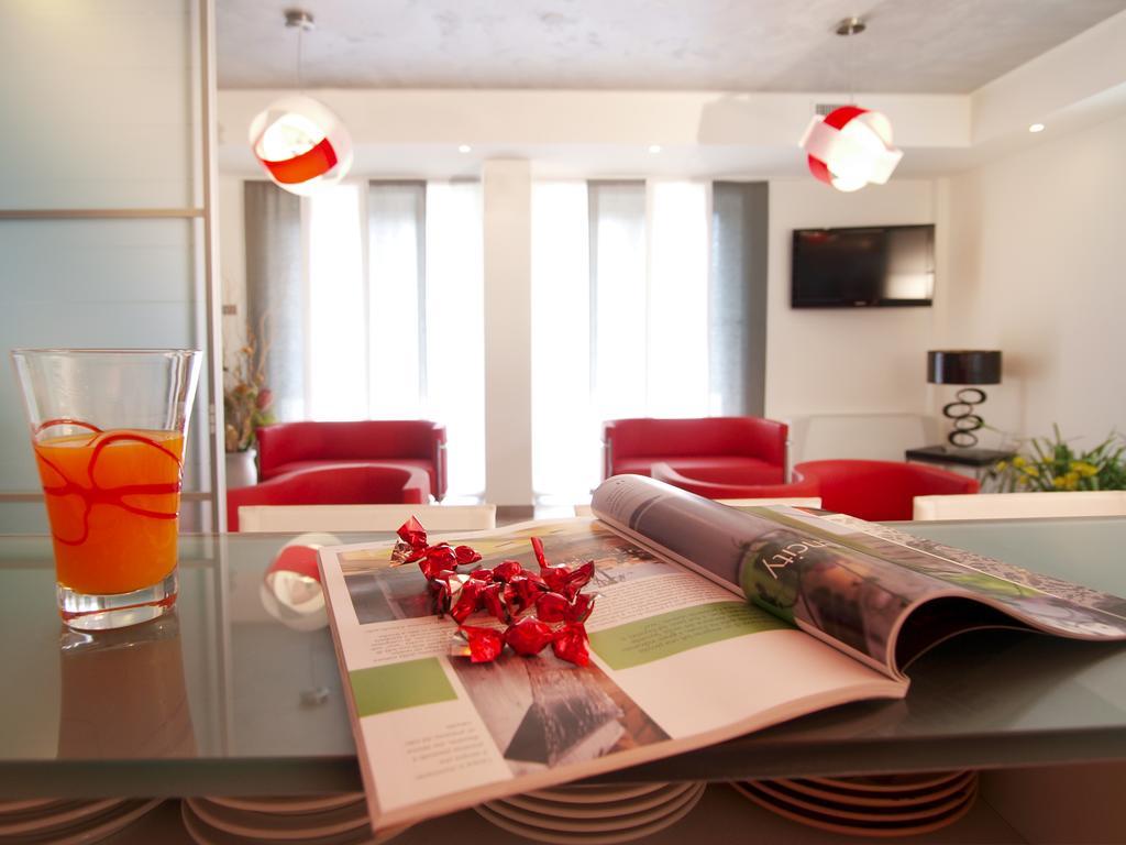 Hotel Garni Corallo トルボレ エクステリア 写真