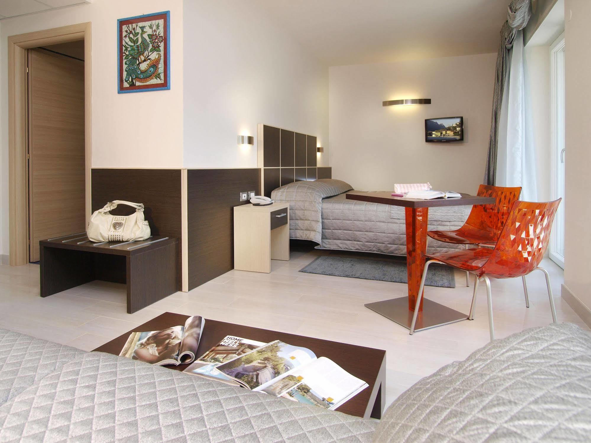 Hotel Garni Corallo トルボレ エクステリア 写真