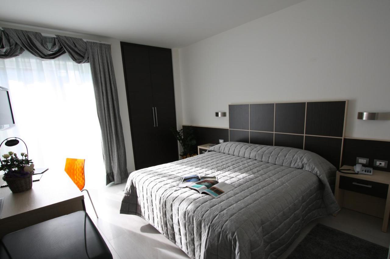 Hotel Garni Corallo トルボレ エクステリア 写真