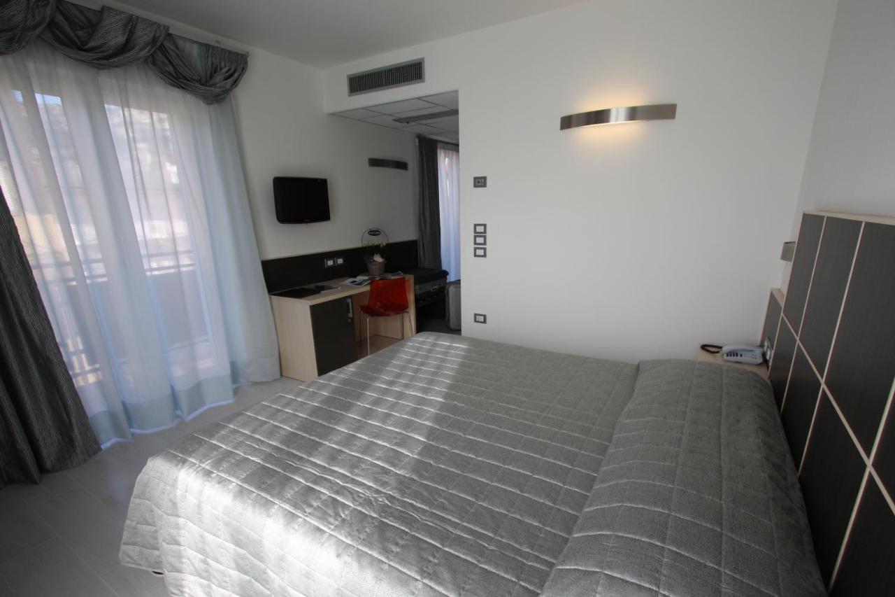 Hotel Garni Corallo トルボレ エクステリア 写真